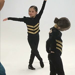 Black and Gold Dance Costume - Child Medium (7)